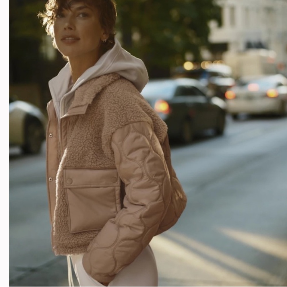 ATHLETA Tan Quilted Fleece Hybrid Sherpa Jacket - NEW - LARGE - Picture 4 of 13